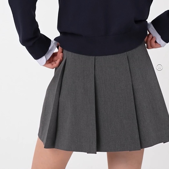 Uniqlo Pleated Skort NWT - Picture 4 of 12